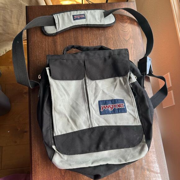 Vintage Jansport Messenger / Laptop Overnight Bag Black Gray  Blue Multi Pockets - Picture 1 of 9